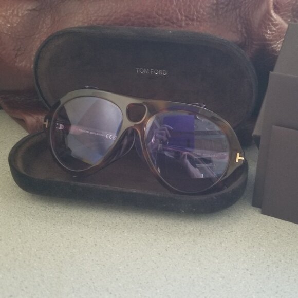 Tom Ford Sunglasses - Picture 3 of 6